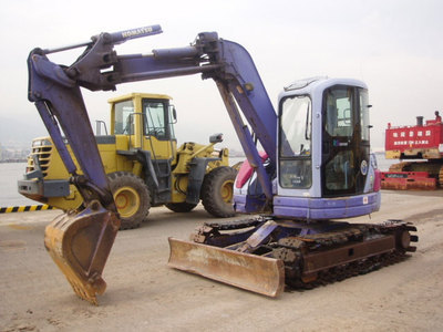 住友機(jī)械 上海尼基明建筑機(jī)械進(jìn)出口與二手挖掘機(jī)市場的交融發(fā)展